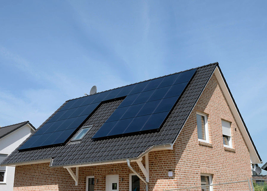 مجموعة كاملة من نظام طاقة الألواح الشمسية 8kW 10kW 15kW 20kW خارج النظام الشمسي للشبكة