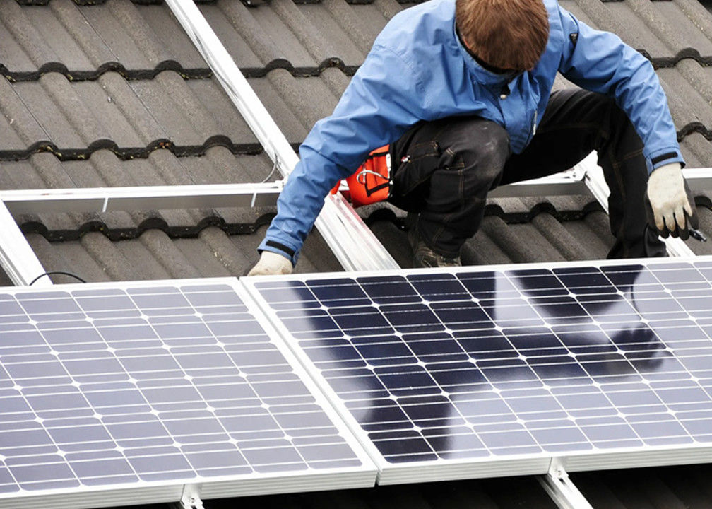 نظام العاكس للطاقة الشمسية الهجين الذكي 10Kw 15Kw 20KW أنظمة الطاقة الشمسية السكنية خارج الشبكة