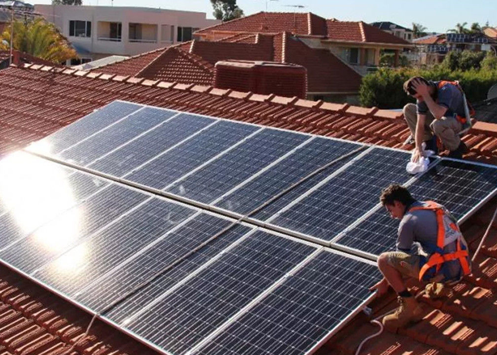 خارج الشبكة نظام الطاقة الشمسية 5kv 3kva 5kw 8kw تصميم كامل لوحة شمسية هجينة